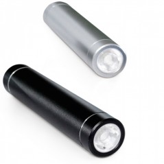 bateria-portátil-com-lanterna-97373